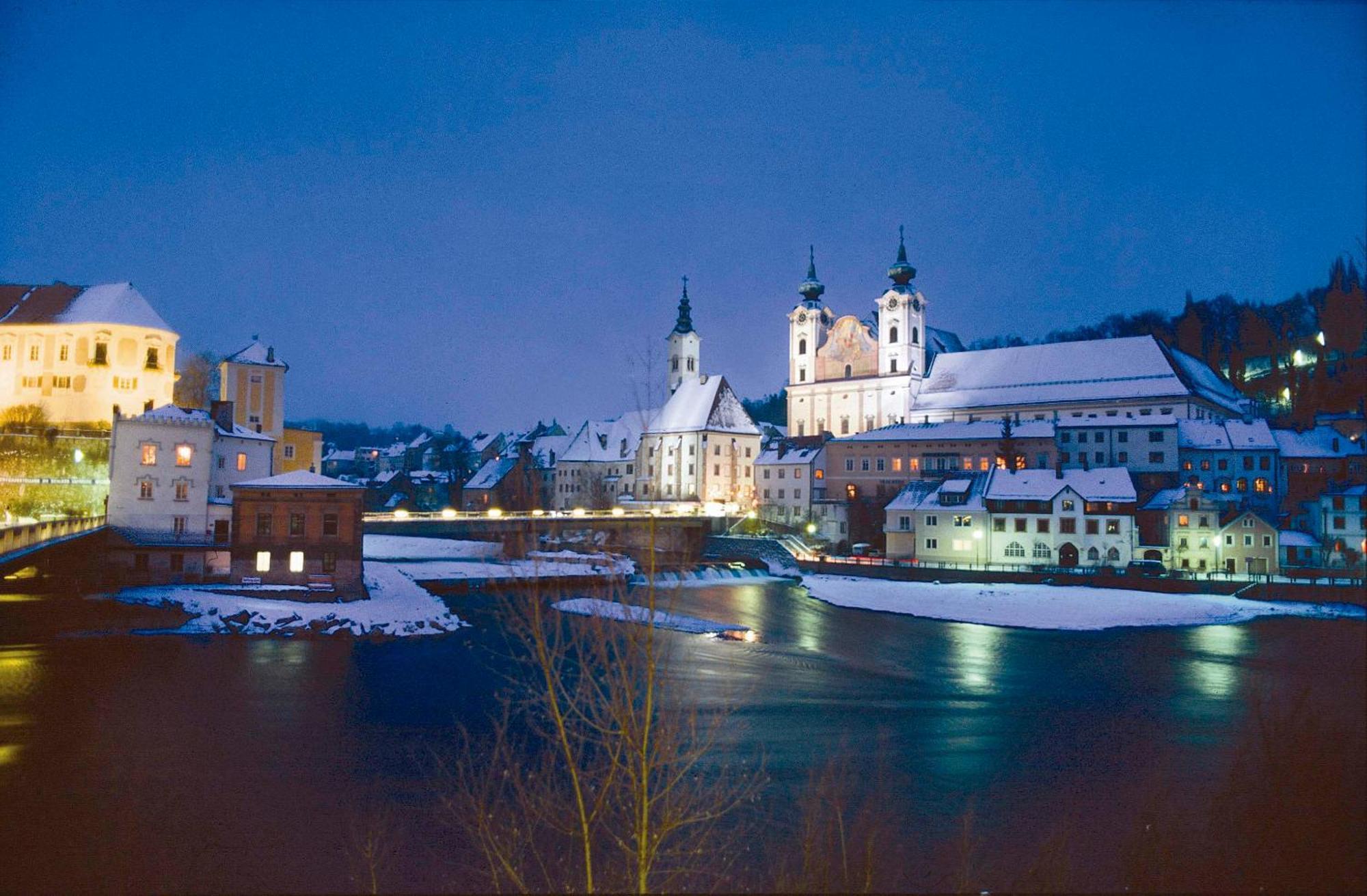 Aiden By Best Western Stadtgut Hotel Steyr - Free Parking Bagian luar foto